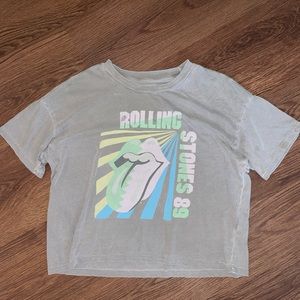 American Eagle, grey Rolling Stones cropped graphic tee